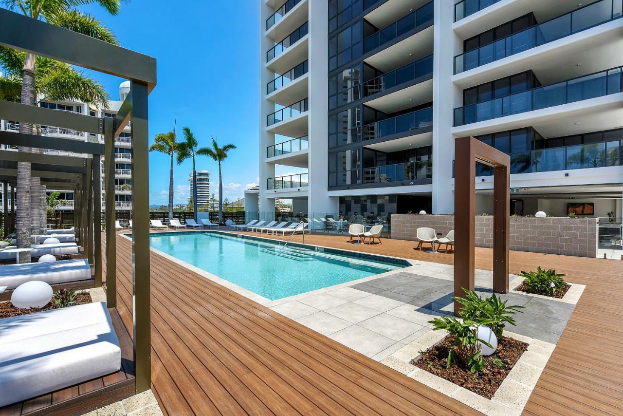 Qube Broadbeach Ocean View Apartments โกลด์โคสต์ ภายนอก รูปภาพ